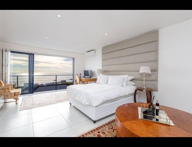 2 BEDROOM APARTMENT TO LET IN CAMPS BAY